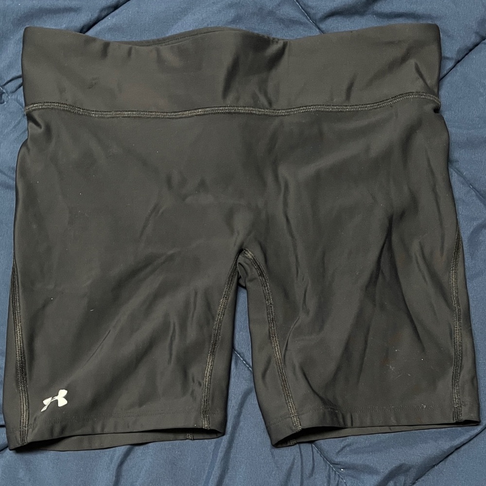 Under Armour Women's Black Bike Shorts Medium